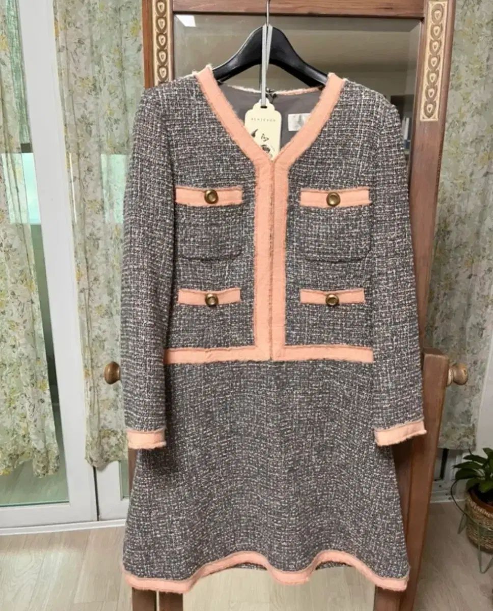 Reneevon レニボン ピンク ツイード 九井 一 ONE PIECE_54サイズ(55) 11,395円