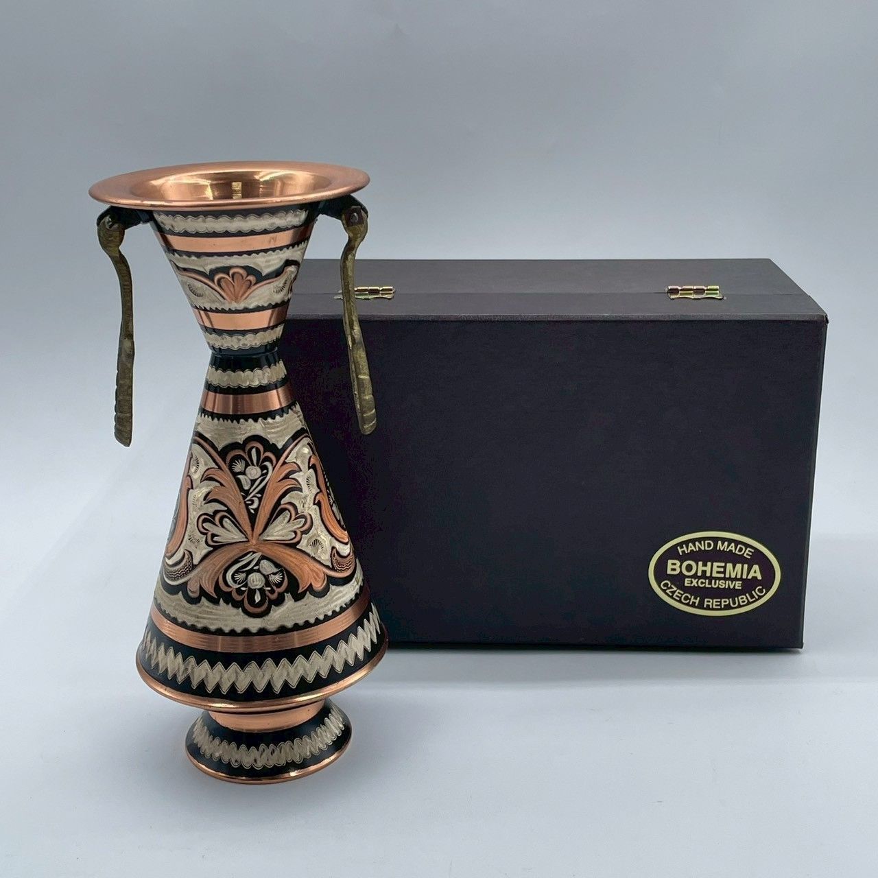 HAND MADE BOHEMIA EXCLUSIVE CZECH REPUBLIC チェコ製 花瓶 ◆80 9,120円