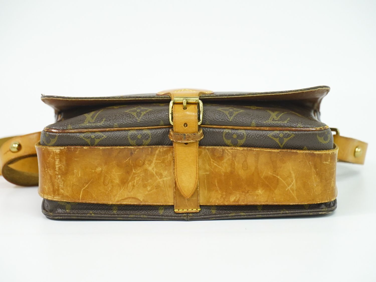 本物 ルイヴィトン LOUIS VUITTON LV カルトシエール 26 GM モノグラム 