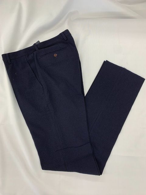 新品 定価2.86万 高級ブランド 英国ブランド 百貨店ブランド 特価セール パンツ ズボン トラウザーズ S M L ウエスト82cm 85cm 毛 88％ ウール シルク ネイビー メンズ 春 夏 秋 カジュアル ビジネス ノータック 305