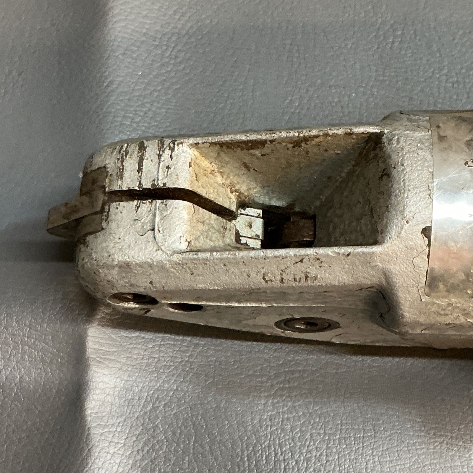 【中古】日立工機 CE16Y 板金カッタ 【越谷店】｜詳細画像