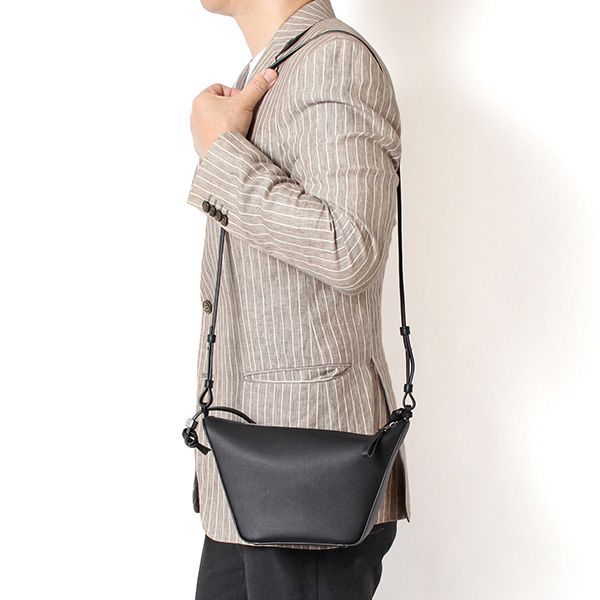 26SSモデル ロエベ LOEWE メンズ HAMMOCK HOBO MINI ハンモック ホーボーバッグ ミニ【1100 BLACK】 A538G13X01 1100/【2026SS】m-bag