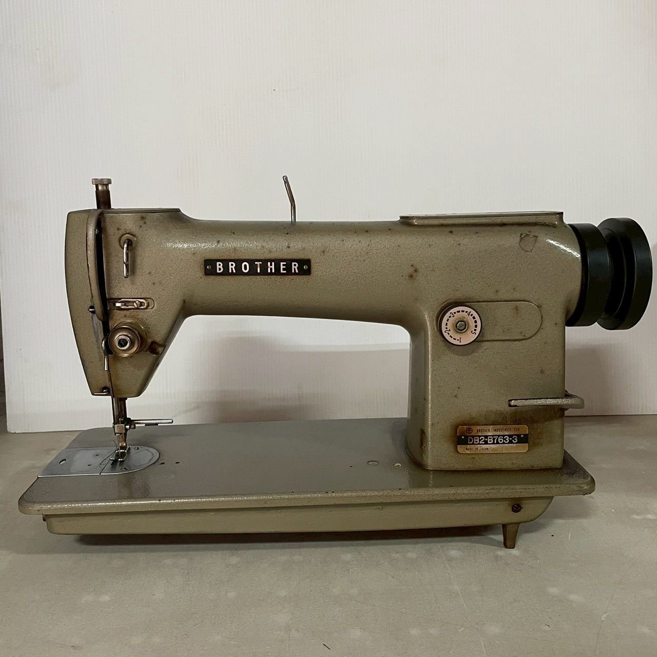 brother 工業用ミシン DB2-B763-3 ジャンク品　◆120