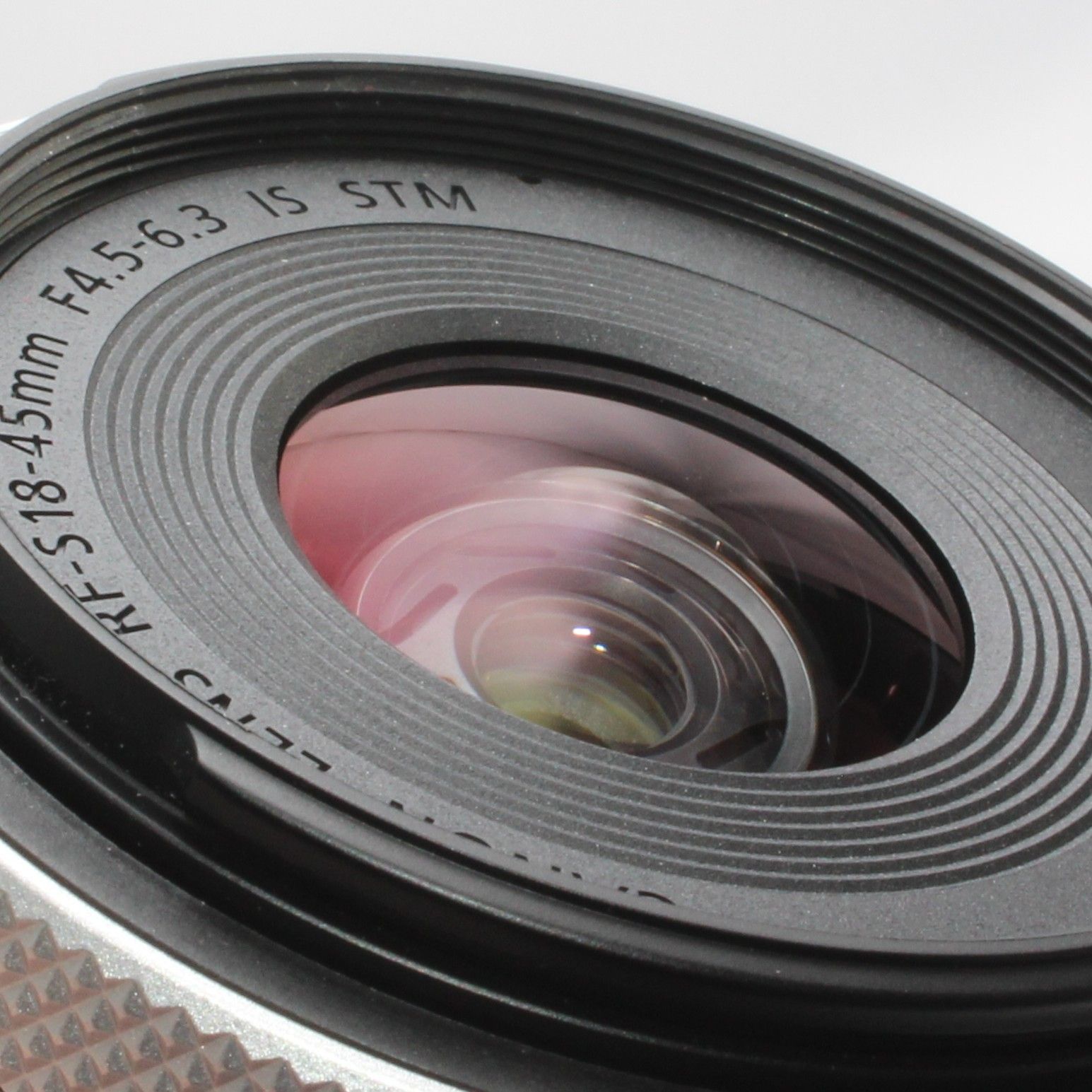 ⭐美品⭐✨レンズフード付きでお買い得✨❤️Canon RF-S 18-45mm F4.5 