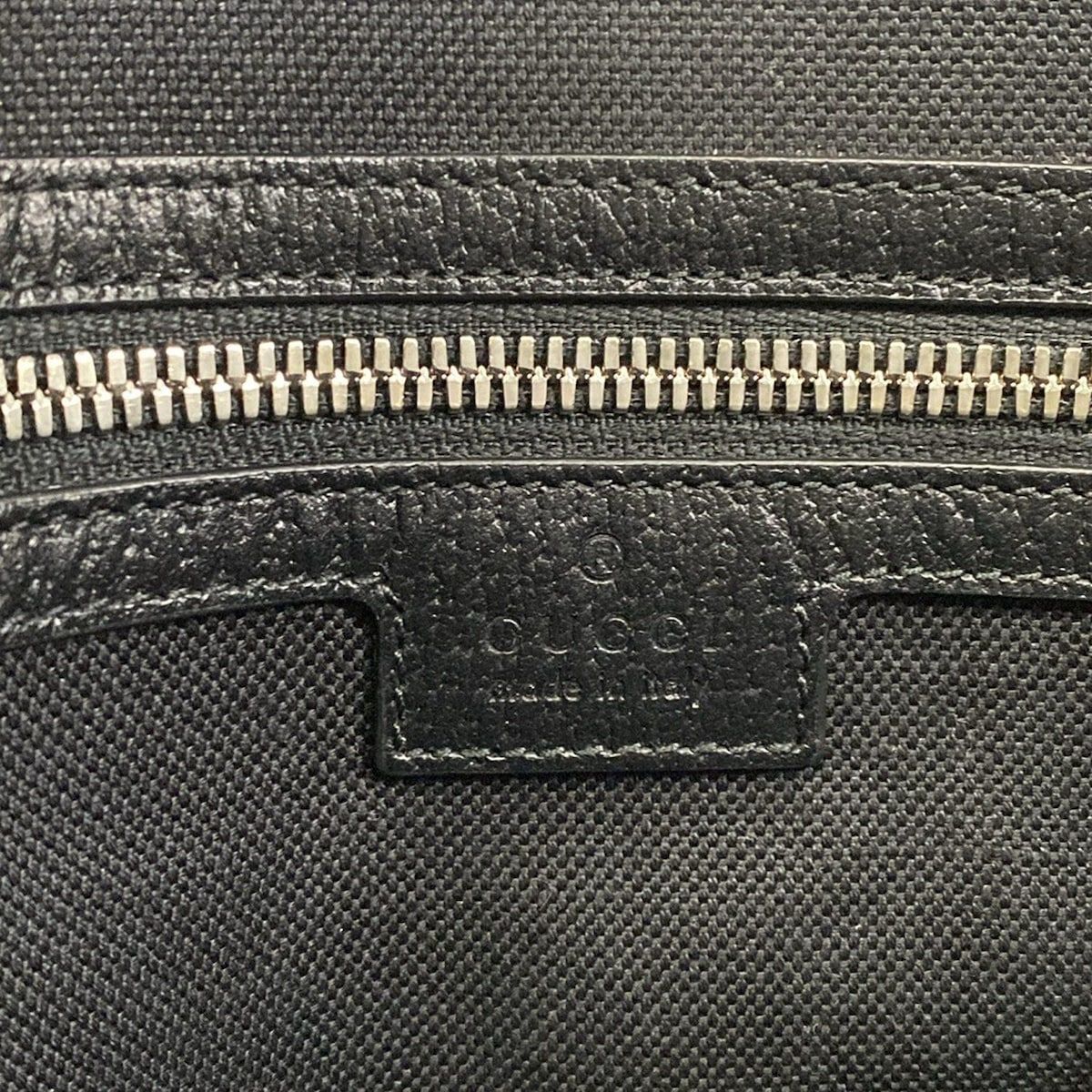 GUCCI(グッチ) ショルダーバッグ ジャンボGGミディアムメッセンジャーバッグ 739668 黒 ストラップ着脱可 レザー GUCCI(グッチ) ショルダーバッグ ジャンボGGミディアムメッセンジャーバッグ 739668 黒 ストラップ着脱可 レザー