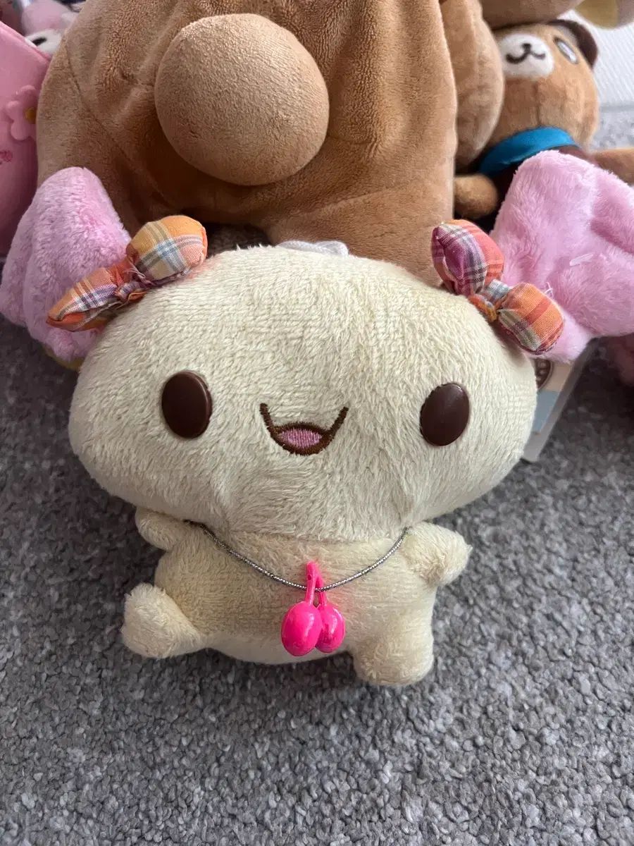 サンリオ アズキ さくらんぼ ぬいぐるみ