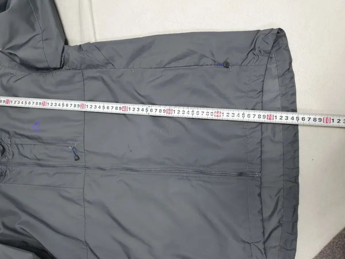 ナイキ ACG ウィンドブレーカー ジャケット チャコール グレー M ナイキ ACG ウィンドブレーカー ジャケット チャコール グレー M