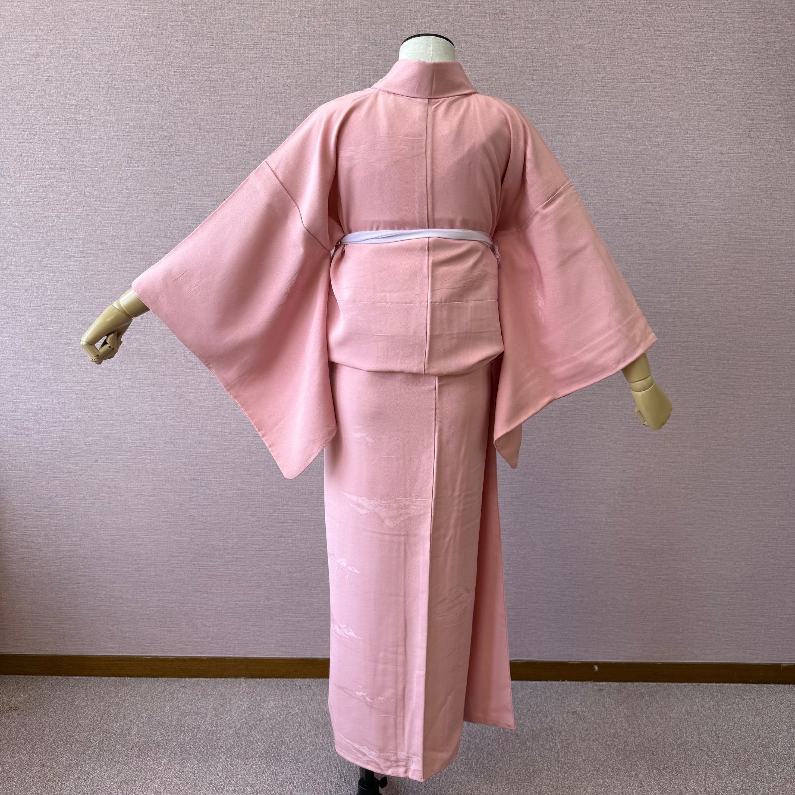着物 色無地 ピンク ＊ 未使用 色無地 ピンク｜バイセルオンライン 