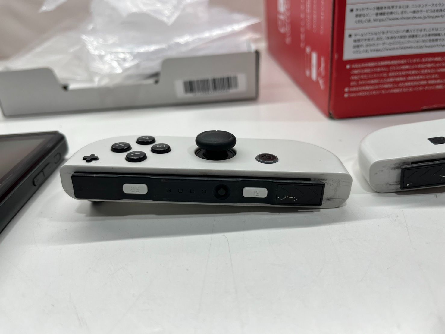 ● Nintendo Switch 任天堂 スイッチ 有機ELモデル Joy-Con ホワイト HEG-S-KAAAA ● ● Nintendo Switch 任天堂 スイッチ 有機ELモデル Joy-Con ホワイト HEG-S-KAAAA ●
