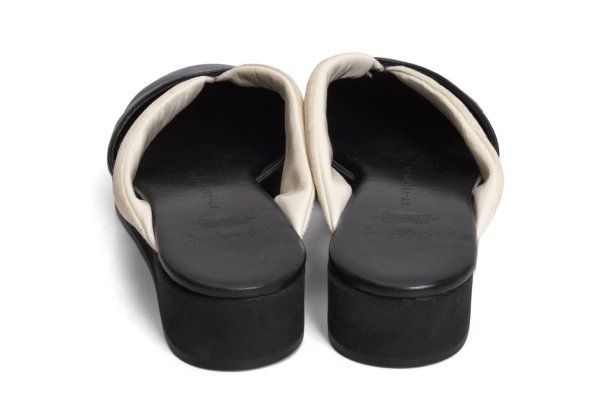 ヨウジヤマモト ファムYohji Yamamoto FEMME スウェード鼻緒デザインフラットサンダル 黒オフ5(23.5cm位)