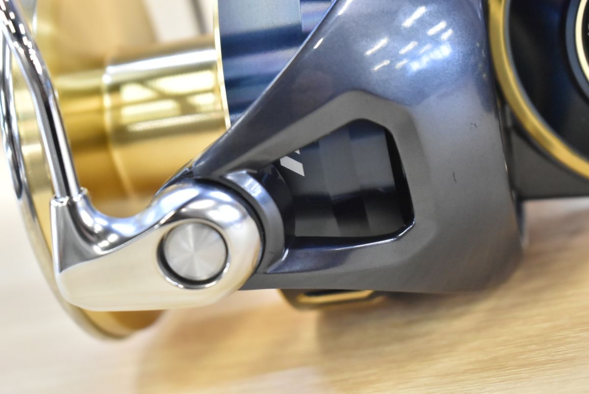 ダイワ 25 ソルティガ 25000-P スピニングリール DAIWA SALTIGA カジキ クロマグロ キャスティング トローリング 釣り 等に