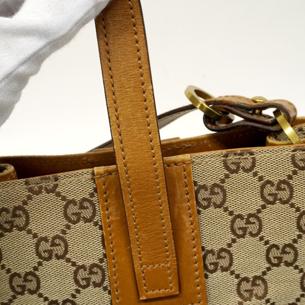 GUCCI GGキャンバス ゴールド 肩掛けバッグ GUCCI ショルダーバッグ GG