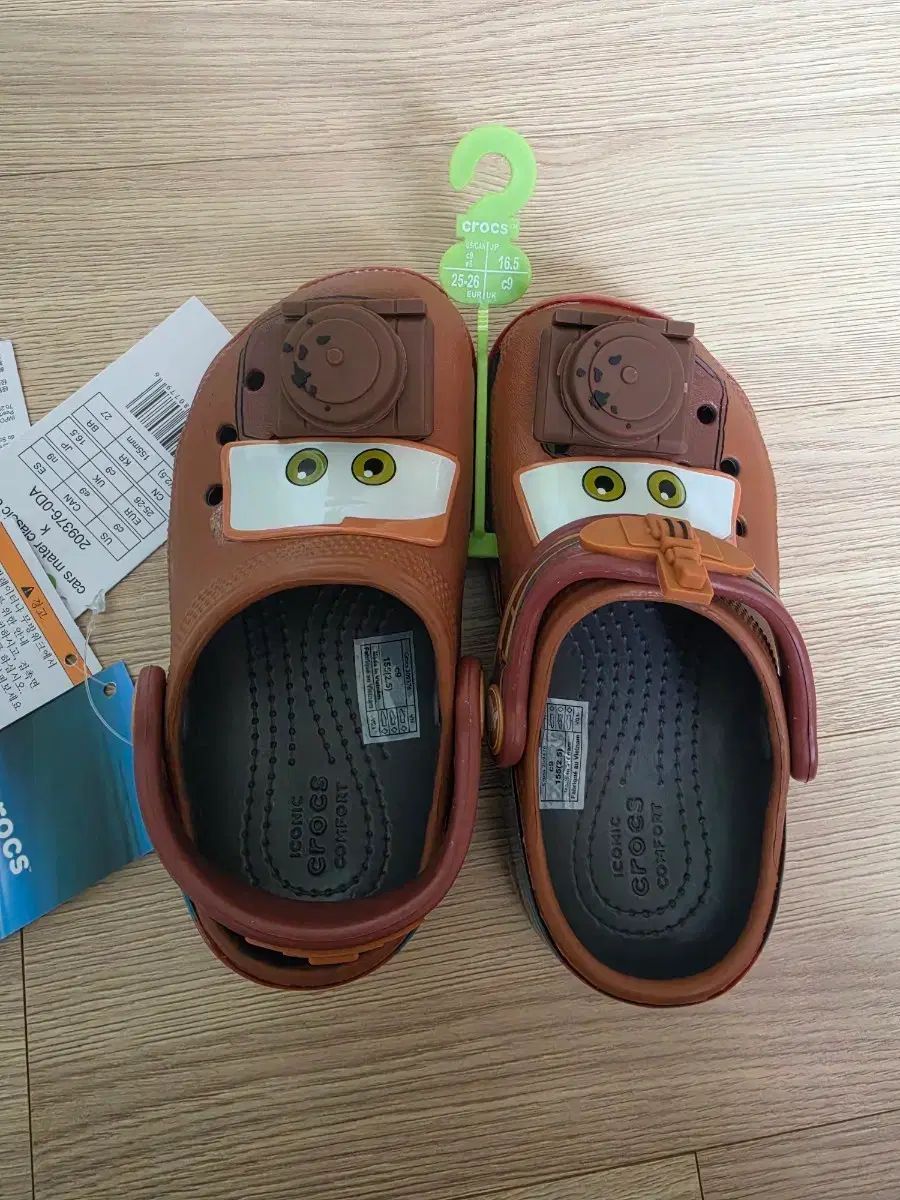 Crocs カ Mater クロッグ C9 サイズ