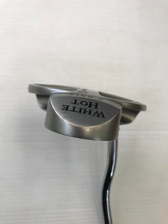 オデッセイ　ﾎﾜｲﾄ ﾎｯﾄ 2-ﾎﾞｰﾙ　パター　中古【最短即日発送】
