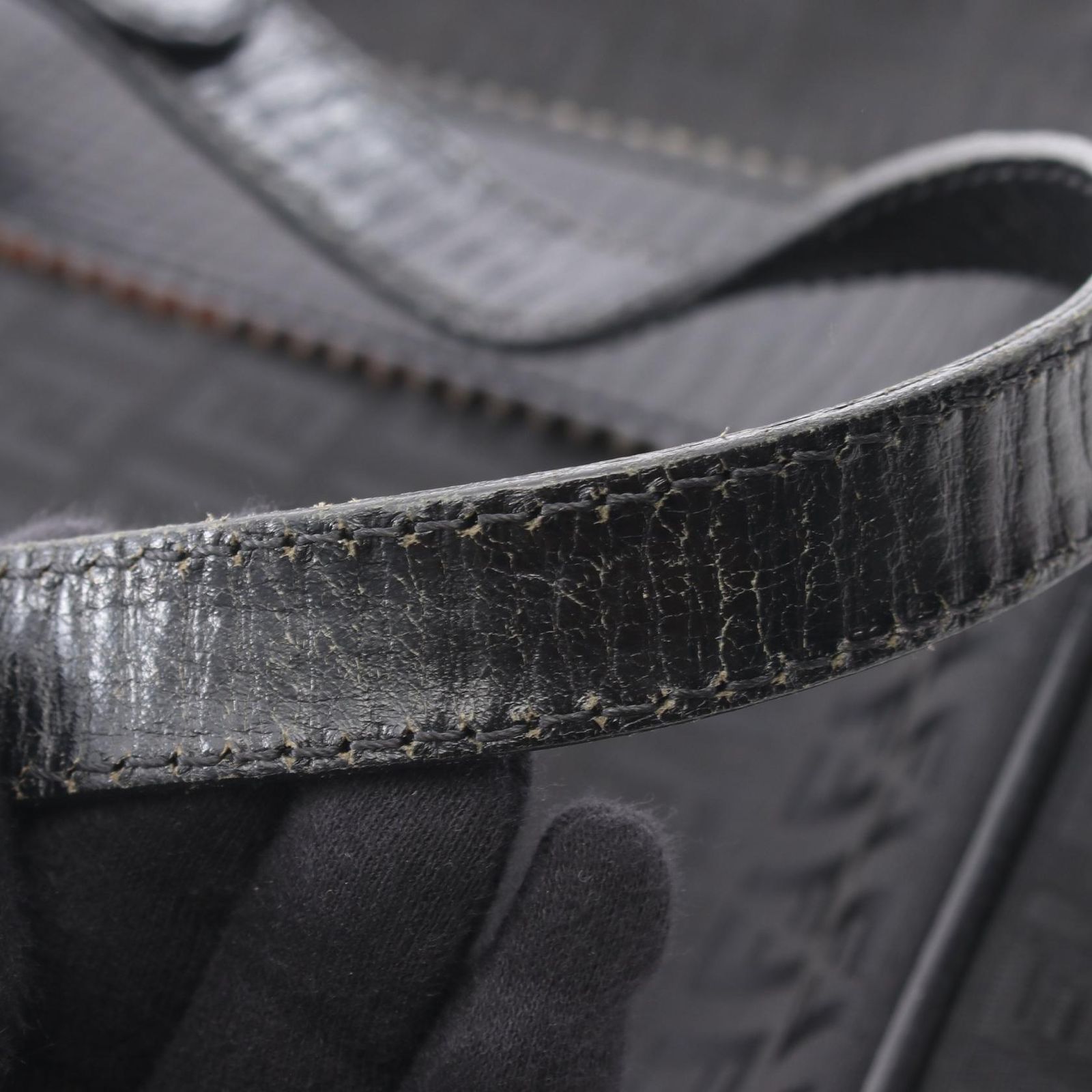 FENDI フェンディ ズッキーノ トートバッグ FENDI フェンディ ズッキーノ トートバッグ