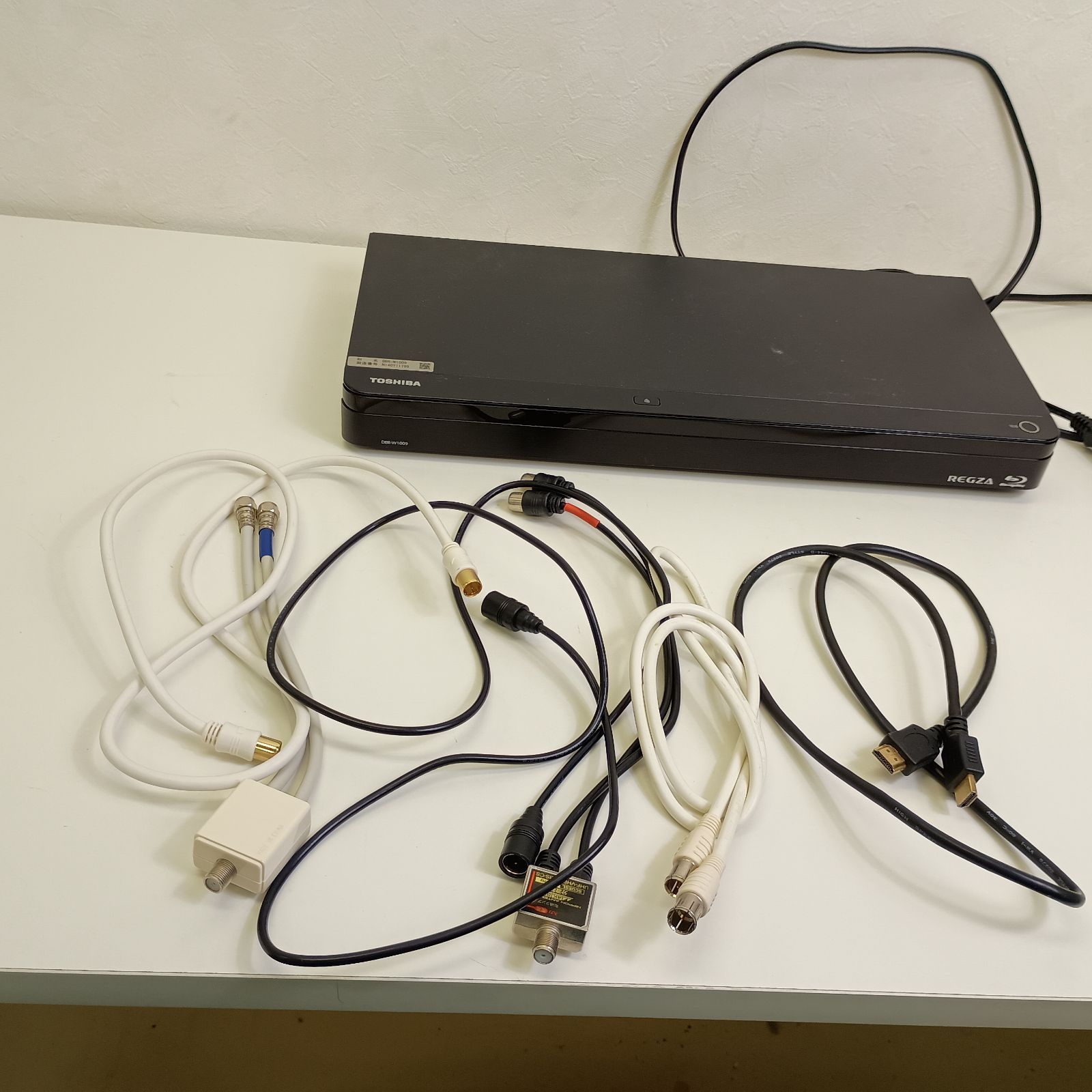 映像機器 TOSHIBA REGZA DBR-W1009 1TB リモコン付き BDレコーダー