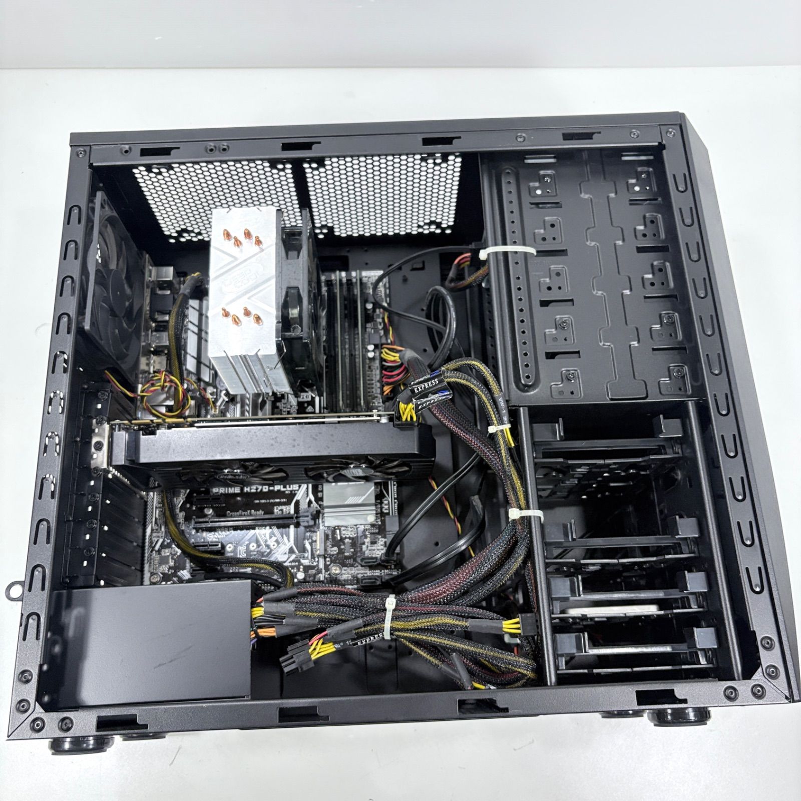 ゲーミングPC i7 7700 GTX1070 フォーナイト、Apex快適 ゲーミングPC i7 7700K GTX1070 SSD525GB Apex PUBG快適 - メルカリ