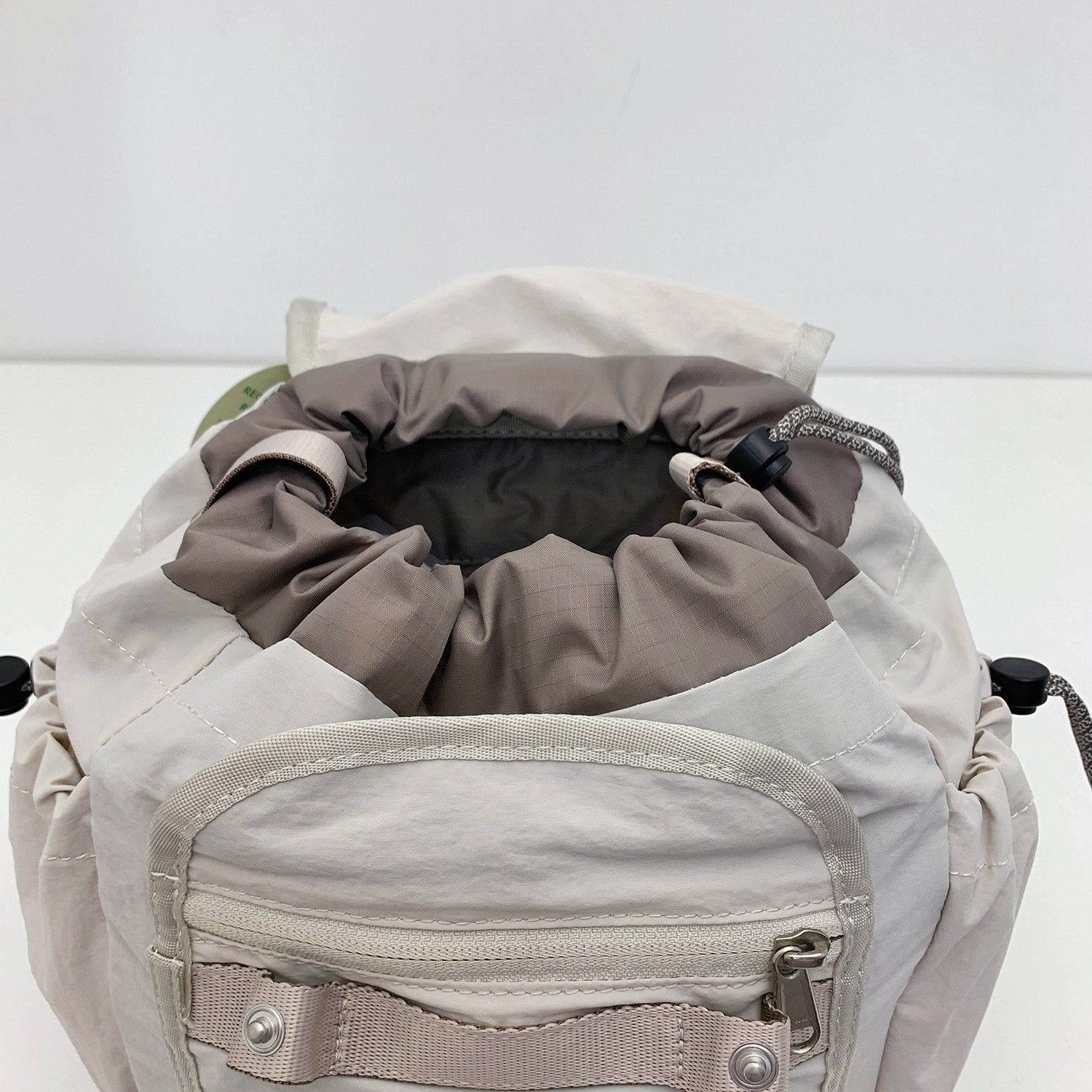 Bellroy] Cinch Minipack 容量9L 軽量 ミニリュック 】bellroy 