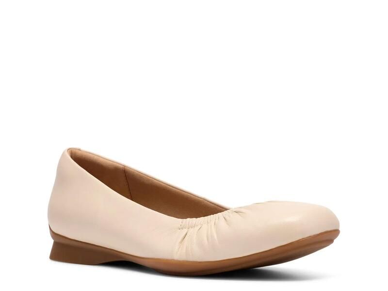 クラークス レディース シューズ パンプス Clarks Jazymnn Lo Flat Off White オフホワイト