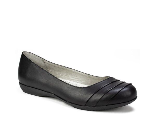 クリフバイホワイトマウンテン レディース シューズ パンプス Cliffs by White Mountain Clara Flat Black Faux Leather ブラック