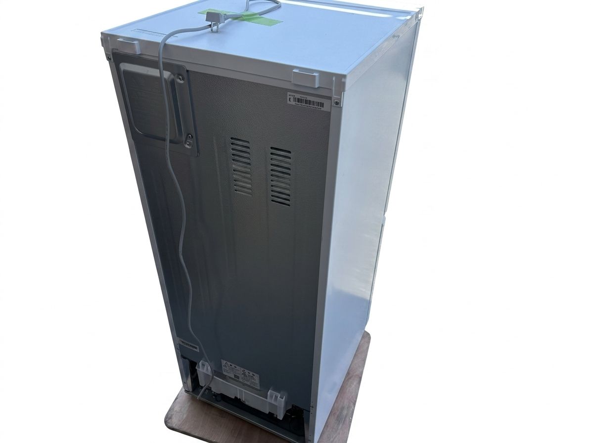 ? 2024年製 シャープ 152L 冷蔵庫 SJ-D15K-W つけかえどっちもドア 