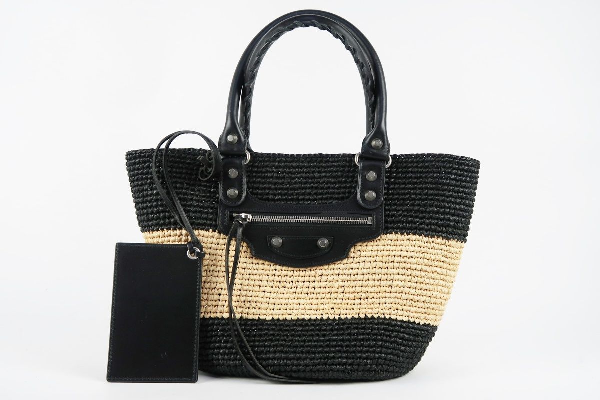 【超美品】BALENCIAGA バレンシアガ ストローバッグ 籠バッグ ポーチ付き ブラック系【QE100】
