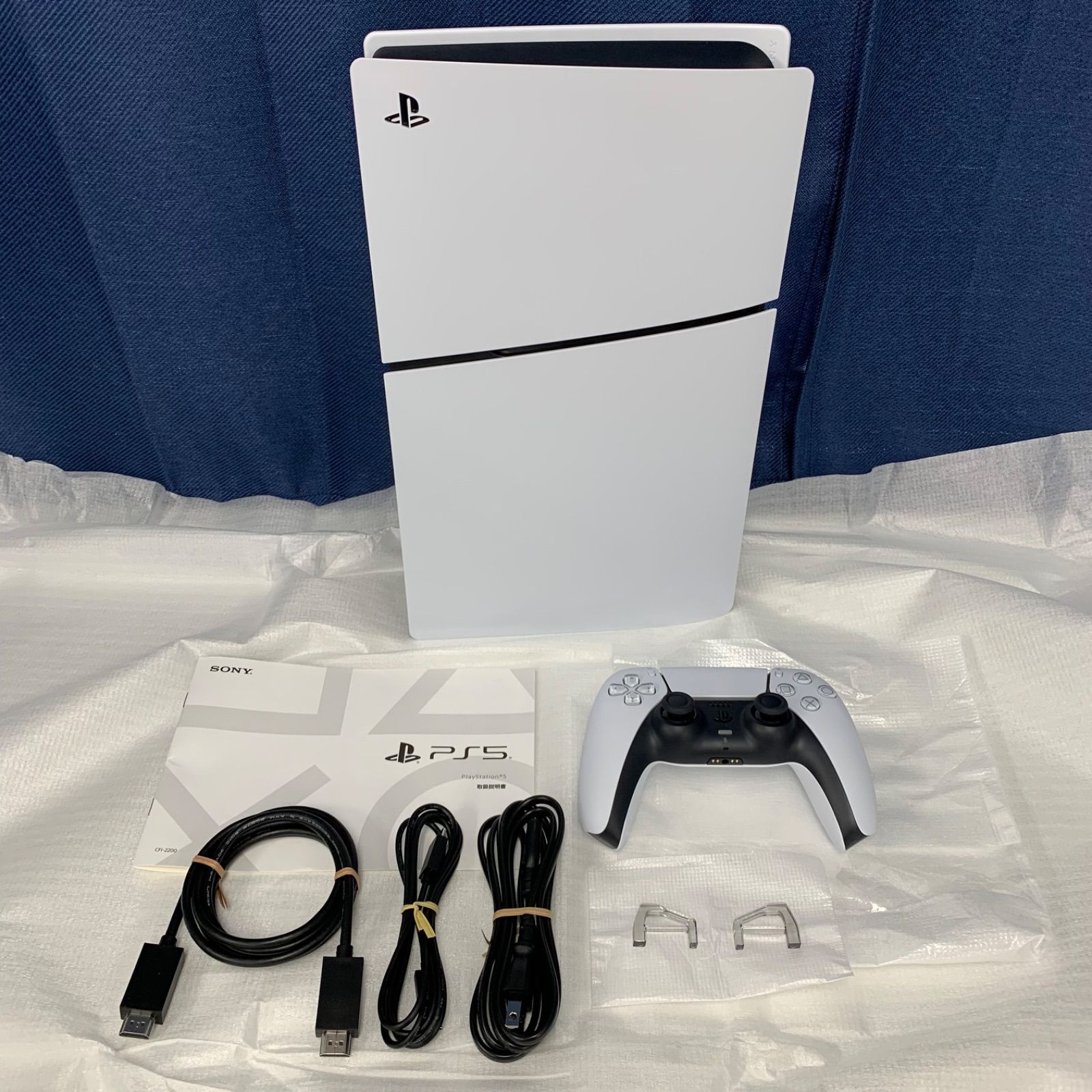 未使用 SONY PS5本体 デジタル・エディション 日本語専用 [CFI-2200B01 