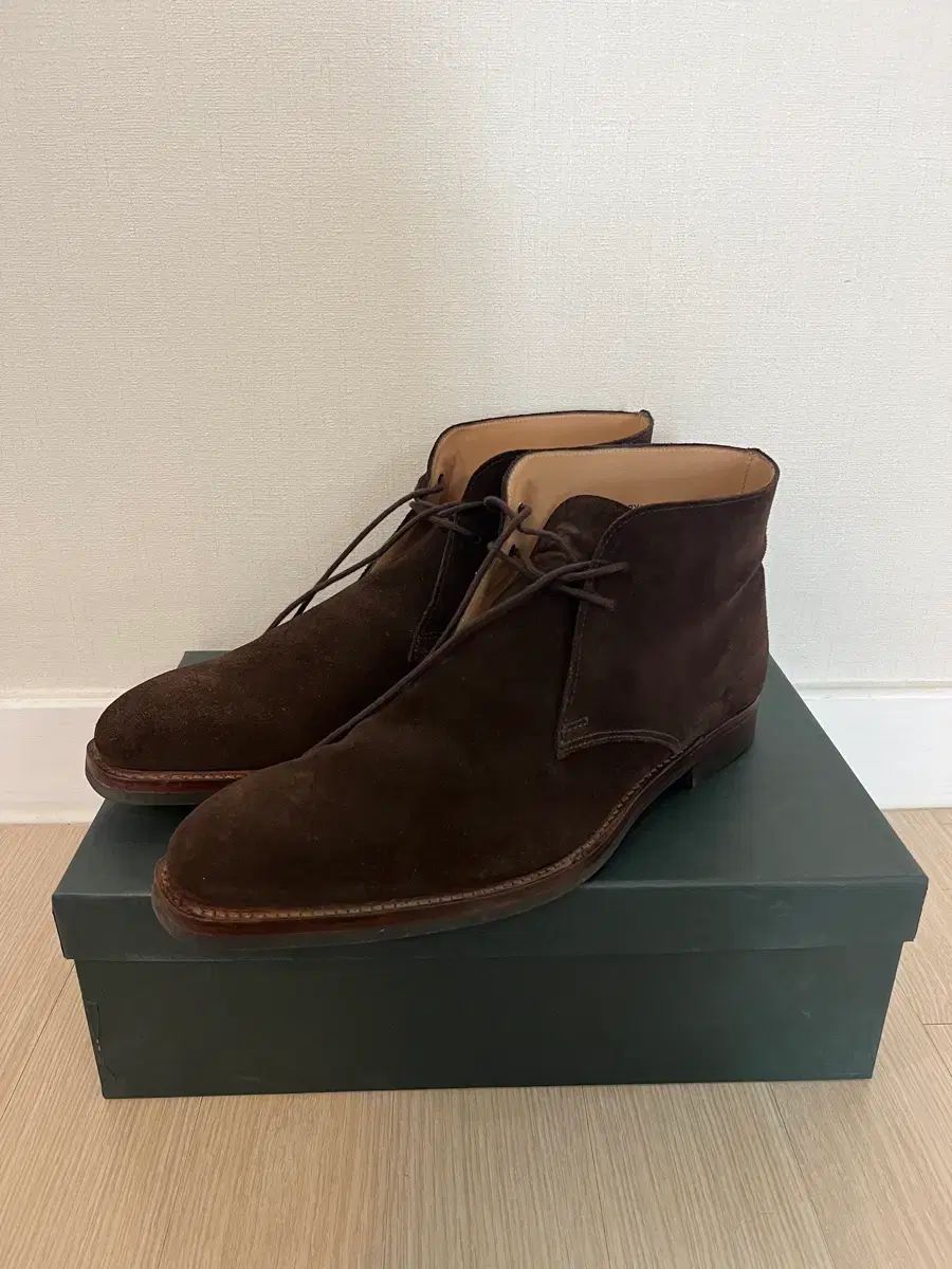 Crockett&Jones (クロケット&ジョーンズ) Tettbury チャッカブーツ 出品 (270 サイズ)
