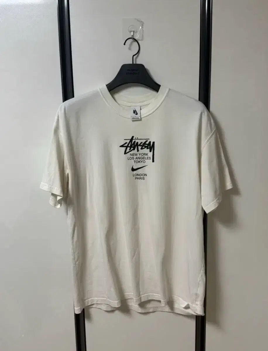 ナイキ × STU Saturday of Us Tシャツ 半袖 白 L