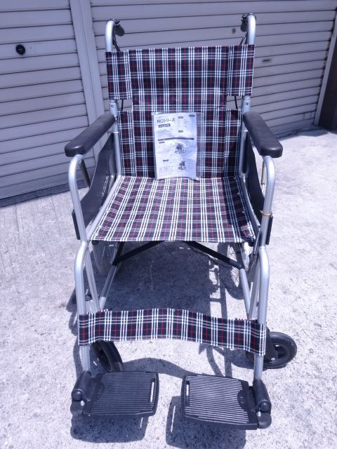 美品　アルミ製車いす 介助型 NC-2CB