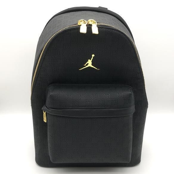 【中古】JORDAN モノグラム バックパック (23.5L) MA0986-K5X ブラック ゴールド ジョーダン デボス加工 フェイクレザー[10][240010513271]