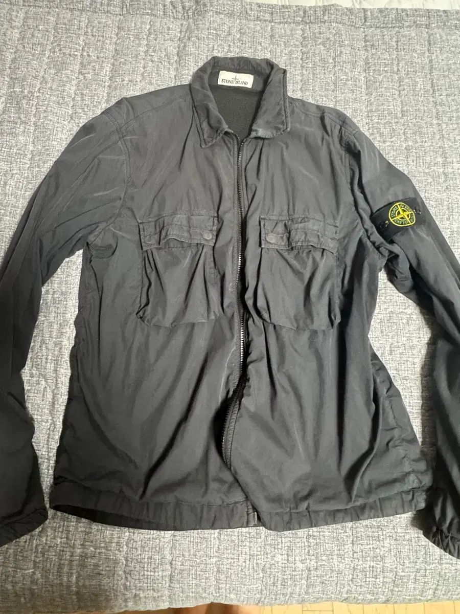 STONE ISLAND オールドエフェクト オーバーサイズシャツ 28,669円