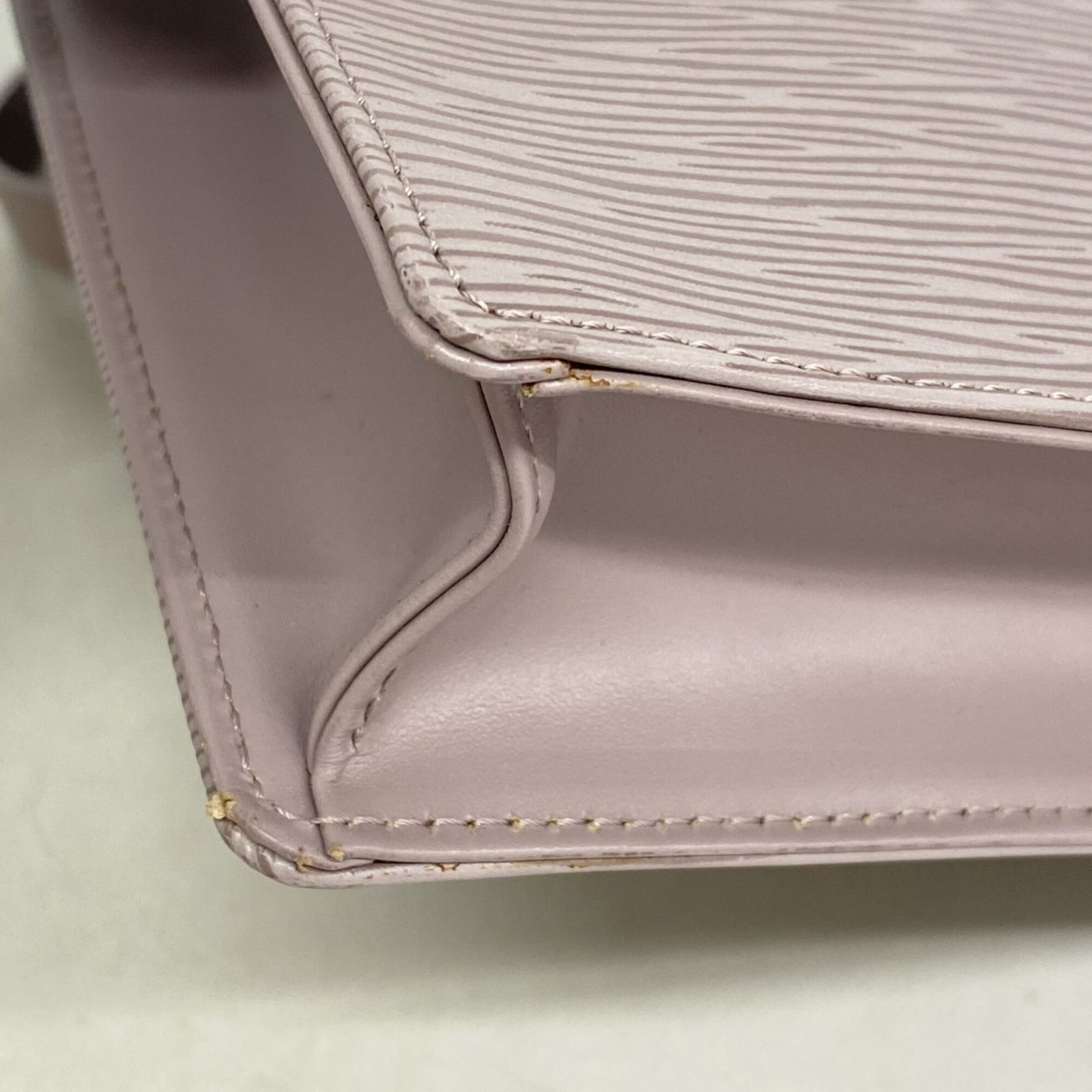 ルイ・ヴィトン(Louis Vuitton) ルイ・ヴィトン ショルダーバッグ エピ 