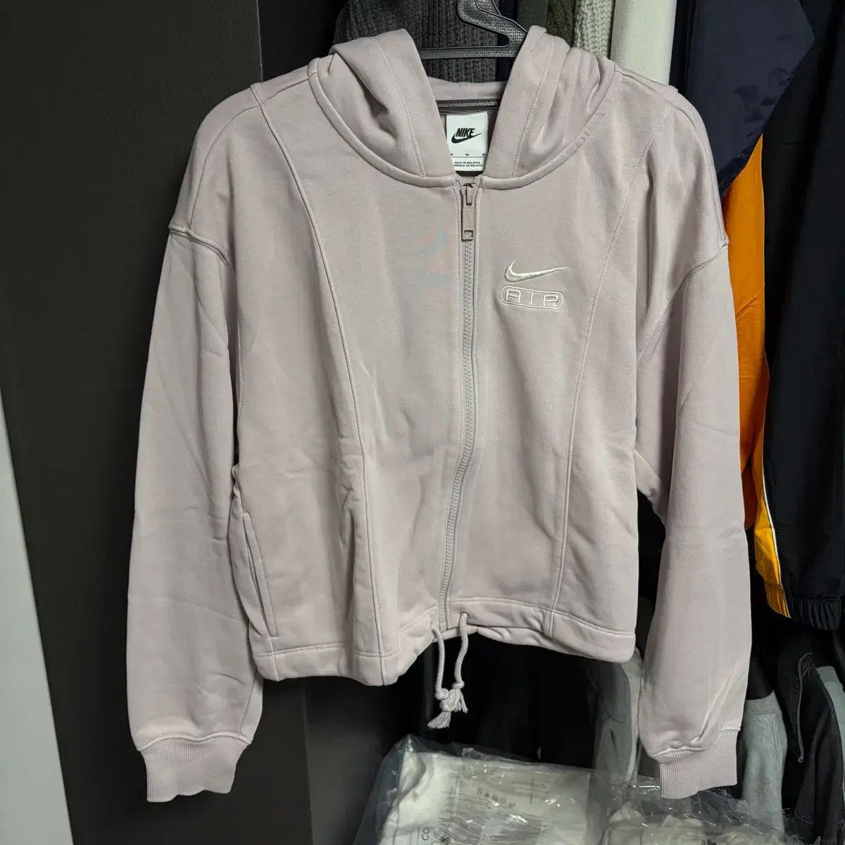 新品 (M) NIKE ウィメンズ オーバーサイズ フレンチテリー クロップド フーディー ジップアップ ラベンダー