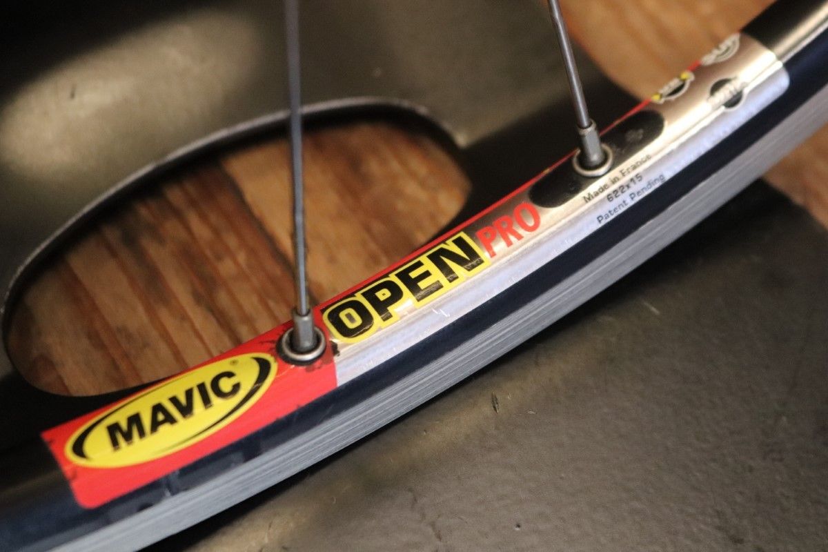 マヴィック MAVIC OPEN PRO カンパ CHORUS ハブ クリンチャー手組