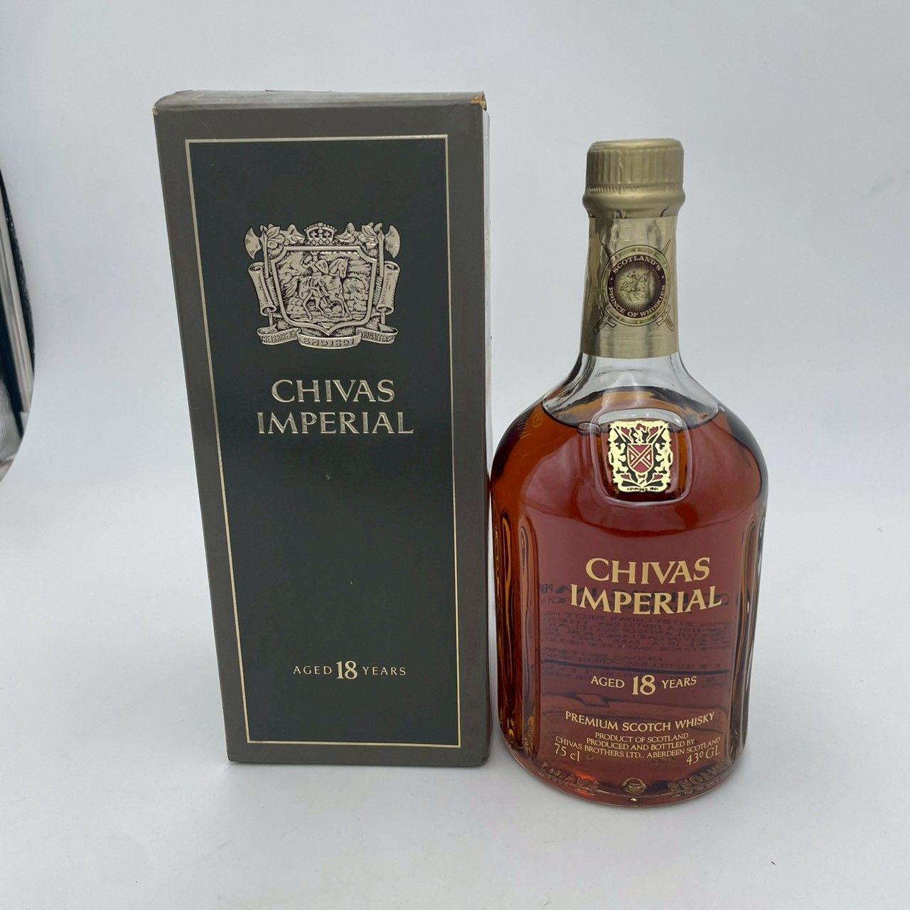 CHIVAS IMPERIAL ウイスキー18年 700ml 43%②