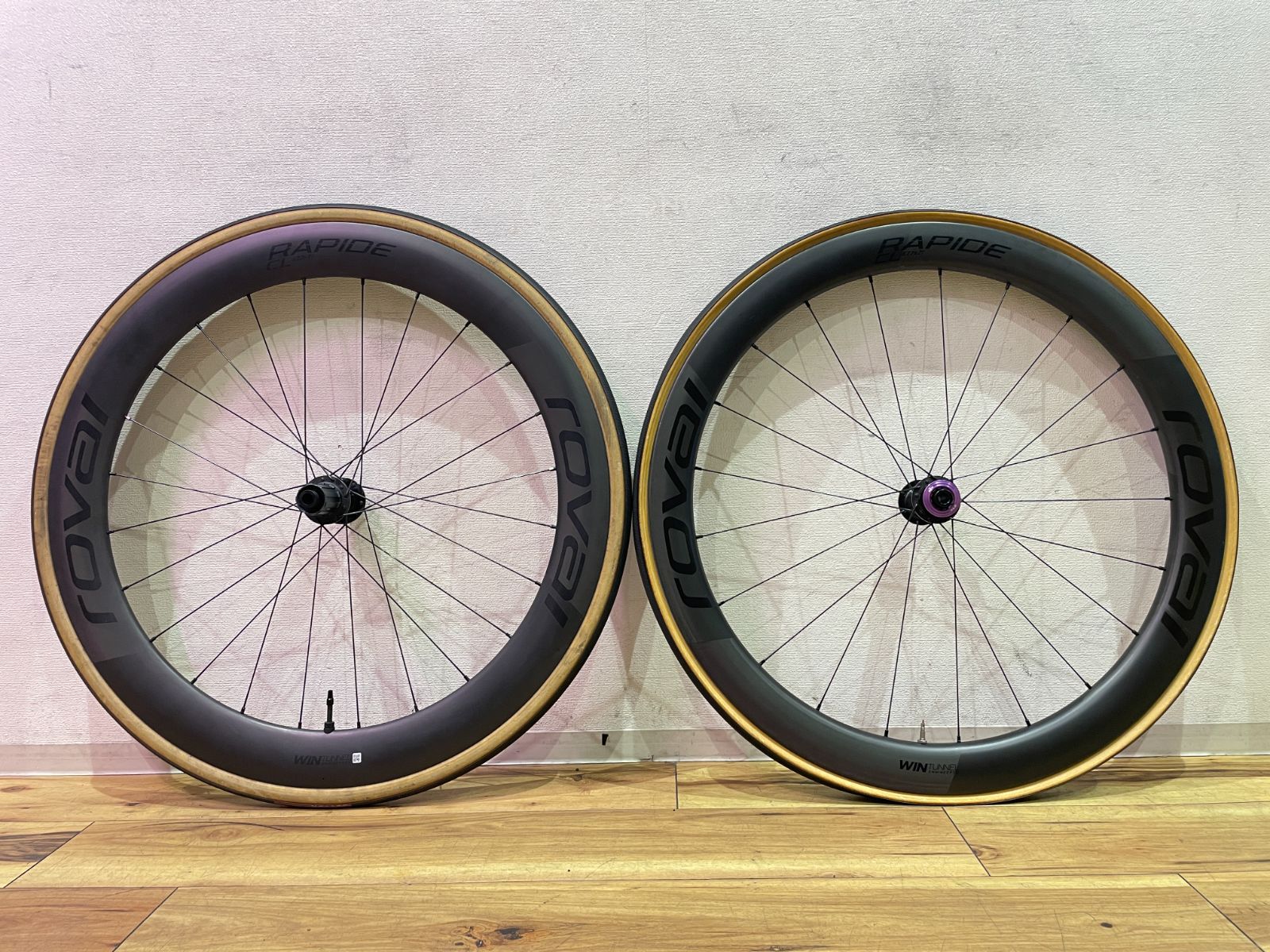 h0005 ■USED■ ROVAL ロヴァール RAPIDE CL II ラピーデ カーボン ディスク 700C 100TA 1100g 142TA 1100g(前後ともに写真の状態) Shimano 11速 チューブレスレディ/クリンチャー ホイール