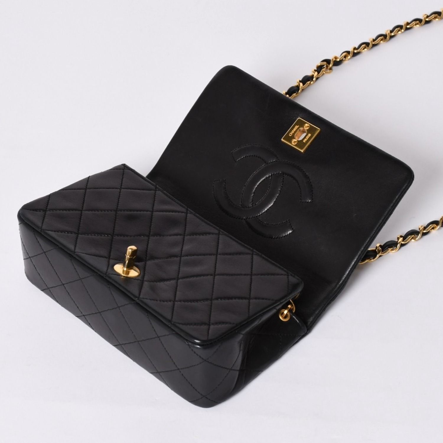 CHANEL シャネル フルフラップ ミニマトラッセ19 Sチェーンショルダー 