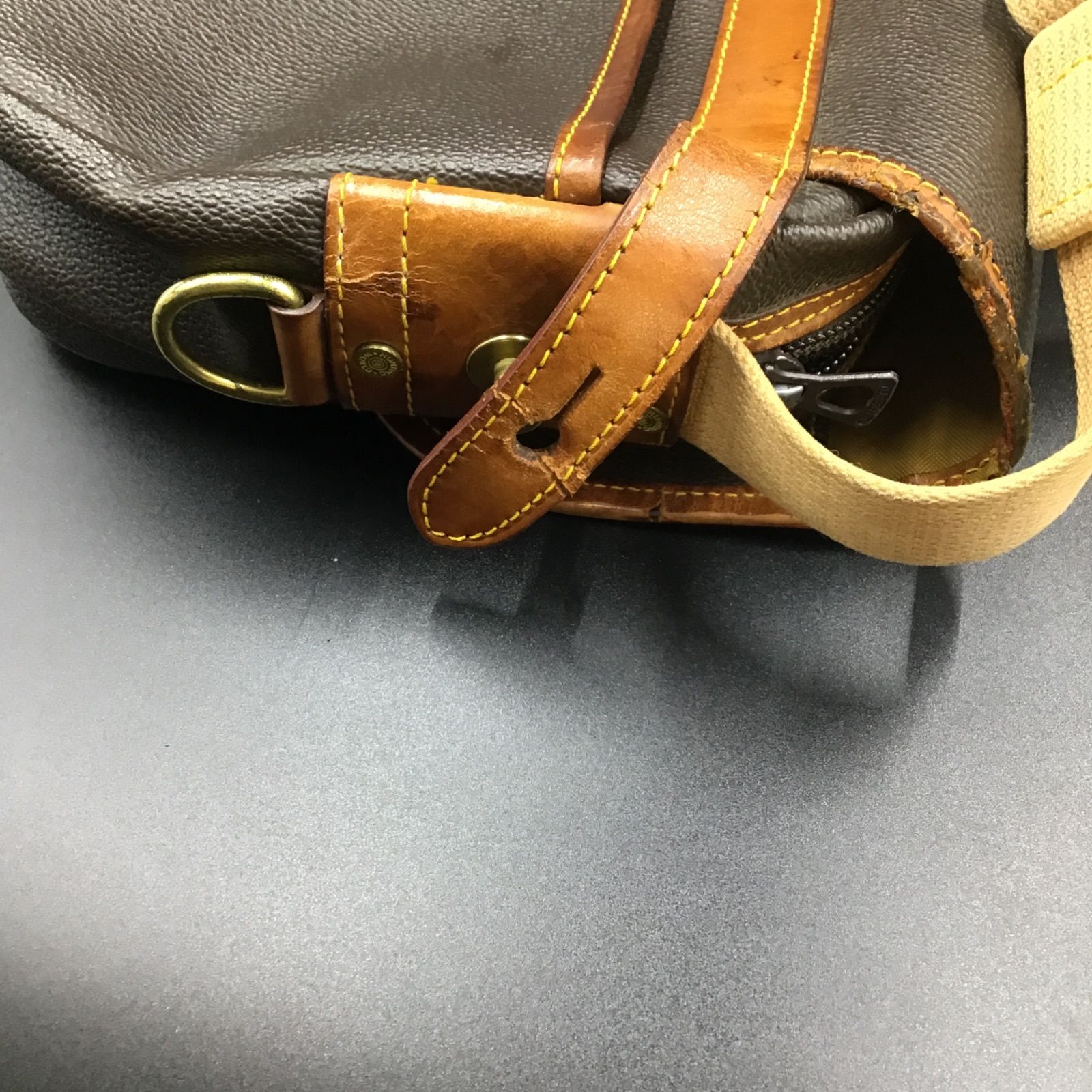 ハンティングワールド HUNTING WORLD ショルダーバッグ メッセンジャー