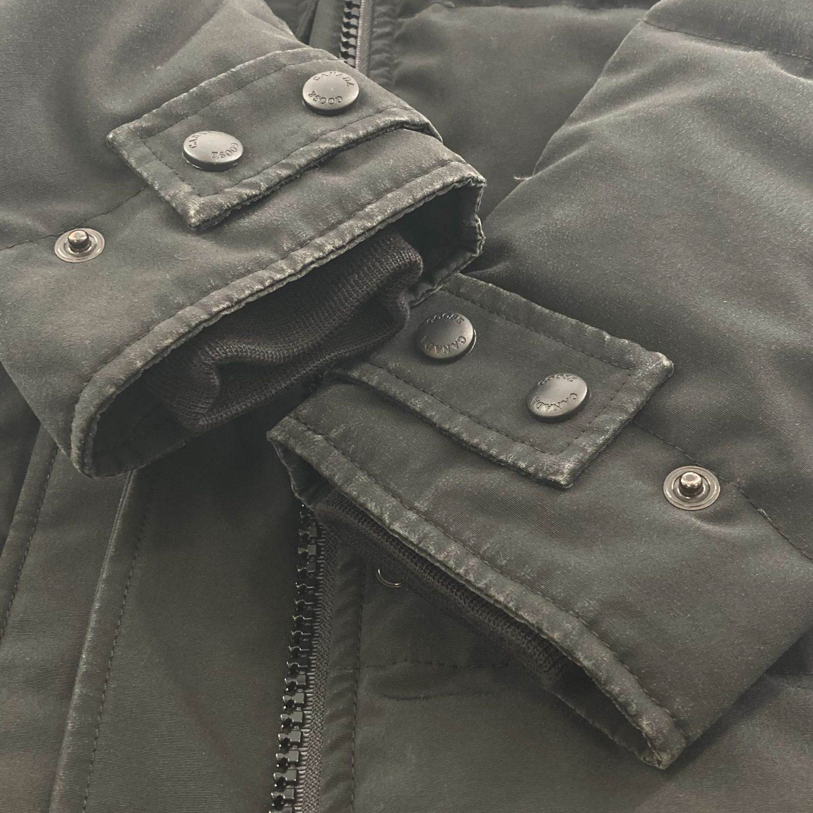 Canada Goose(カナダグース)　MACKENZIE マッケンジー ダウンコート 2302JL