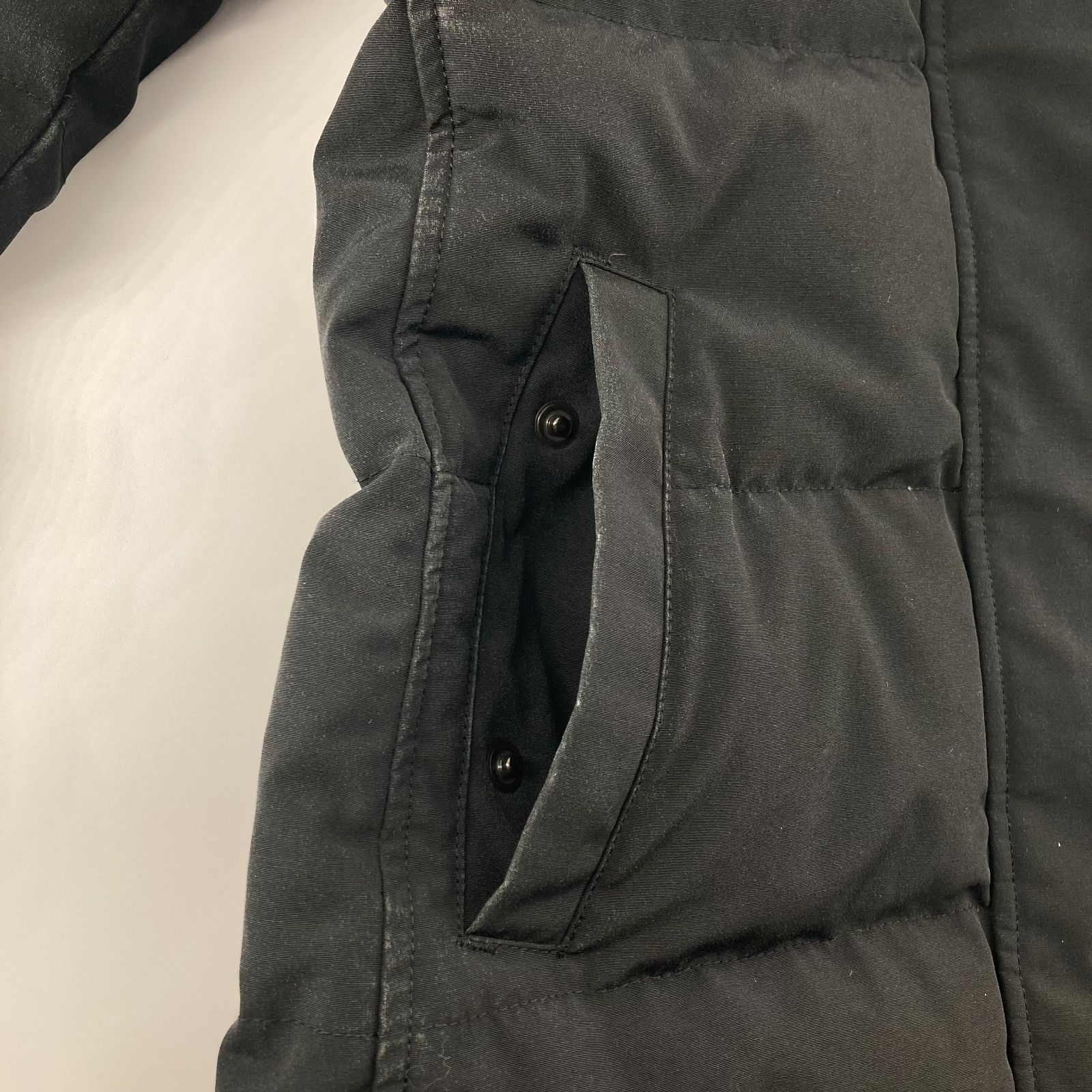 Canada Goose(カナダグース)　MACKENZIE マッケンジー ダウンコート 2302JL