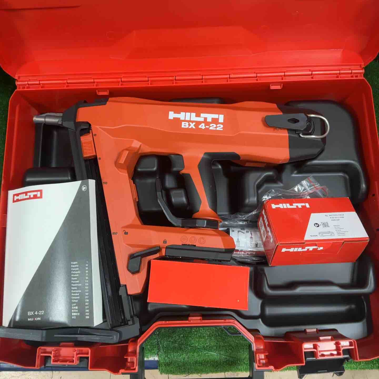 ヒルティ(Hilti) コードレスコンクリートネイラー BX 4 22 (フルセット バッテリー2個 22V 2.6Ah )【草加店】