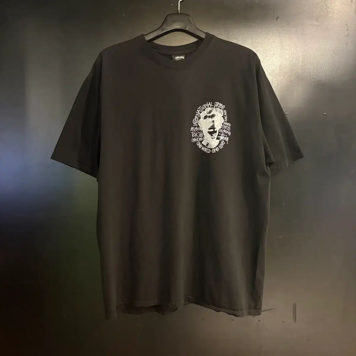 STUSSY キャメル Tシャツ