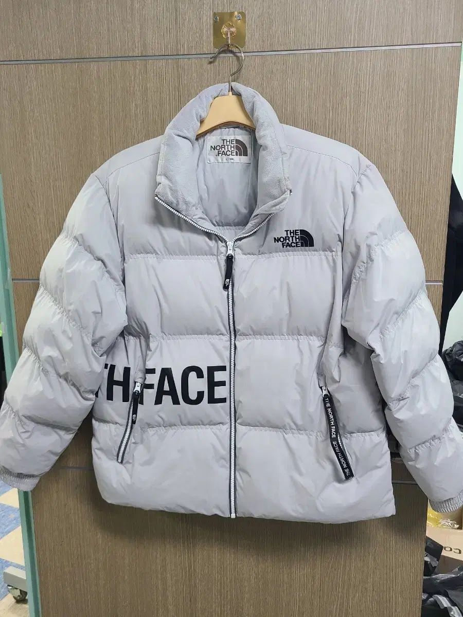 THE NORTH FACE ザノースフェイス ヌプシ ダウン グレー ポリ 100%