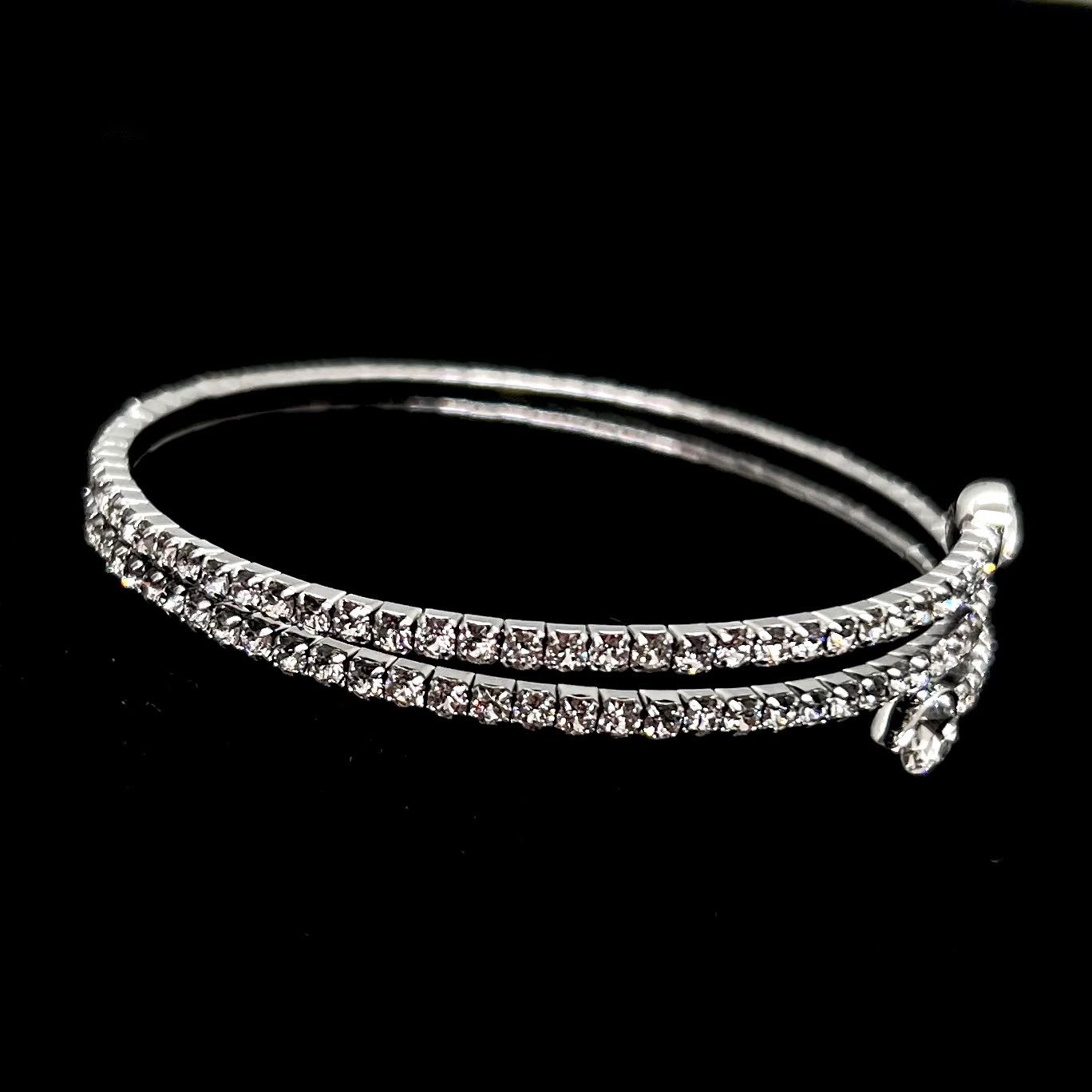 美品☆ SWAROVSKI スワロフスキー Twisty Drop ツイスティ ドロップ 
