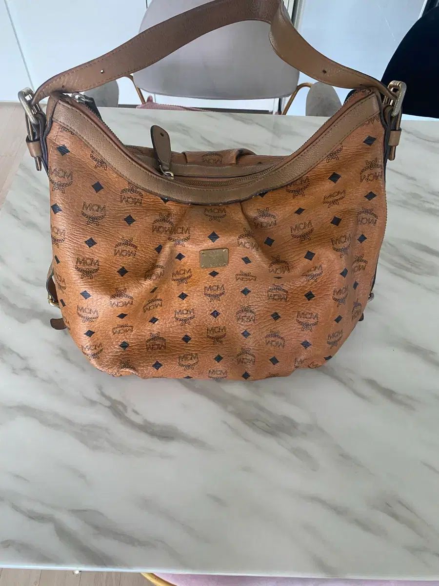 MCM エム シー エム バッグ