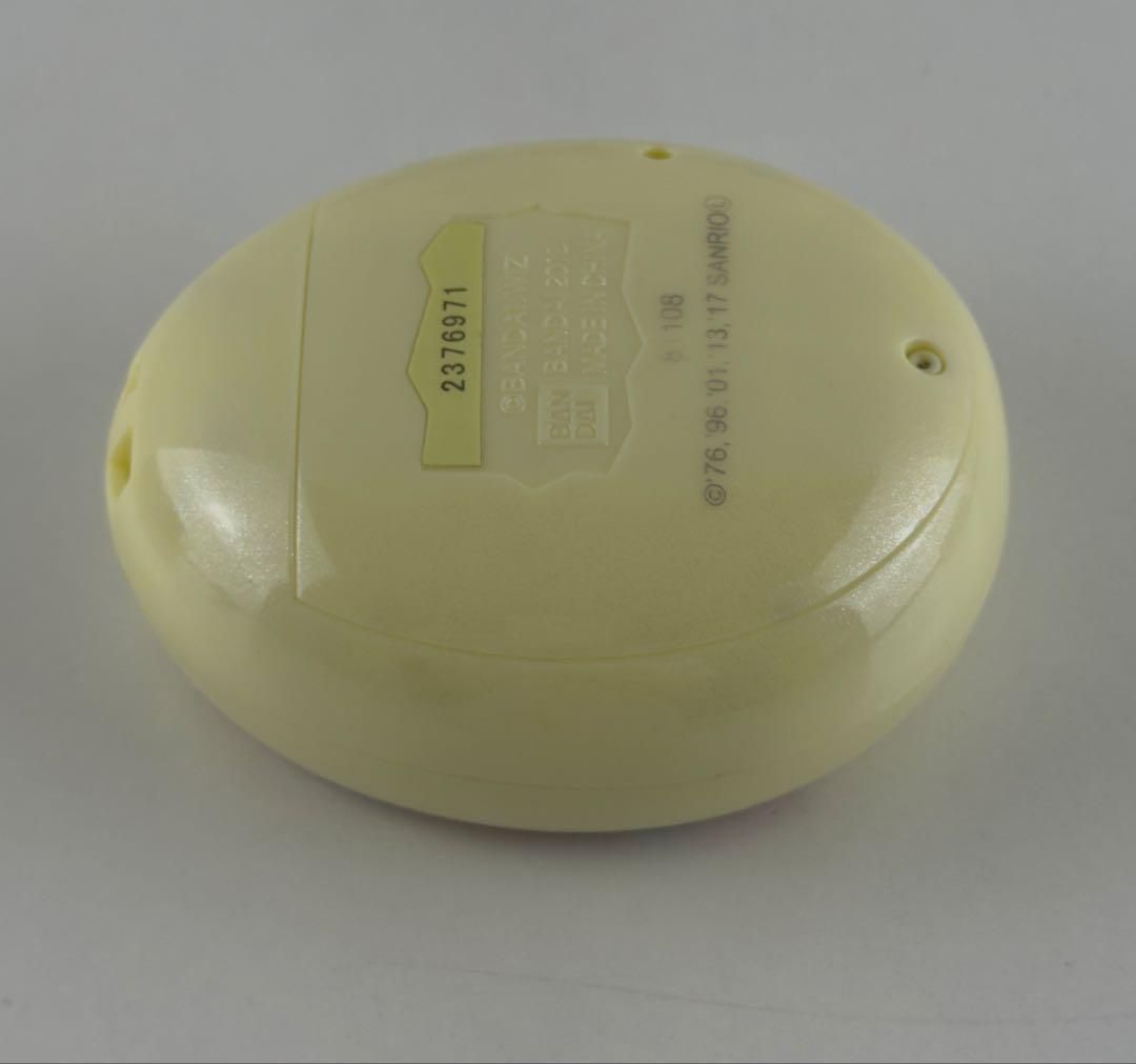 ほぼ新品 たまごっちみくす mix サンリオキャラクターズ Tamagotchi 