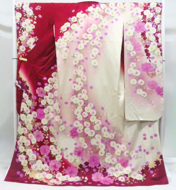 【一輝堂】振袖 金彩 金糸 蝶 花 正絹 着物 身丈約179.5cm 裄丈約70cm 26z05-2372