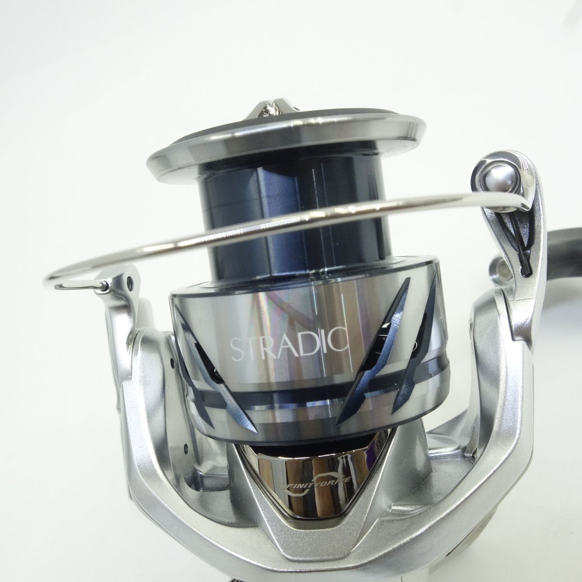 新品未使用 23ストラディック 4000MXG SHIMANO シマノ 23 STRADIC ストラディック 4000XG 045904 スピニング