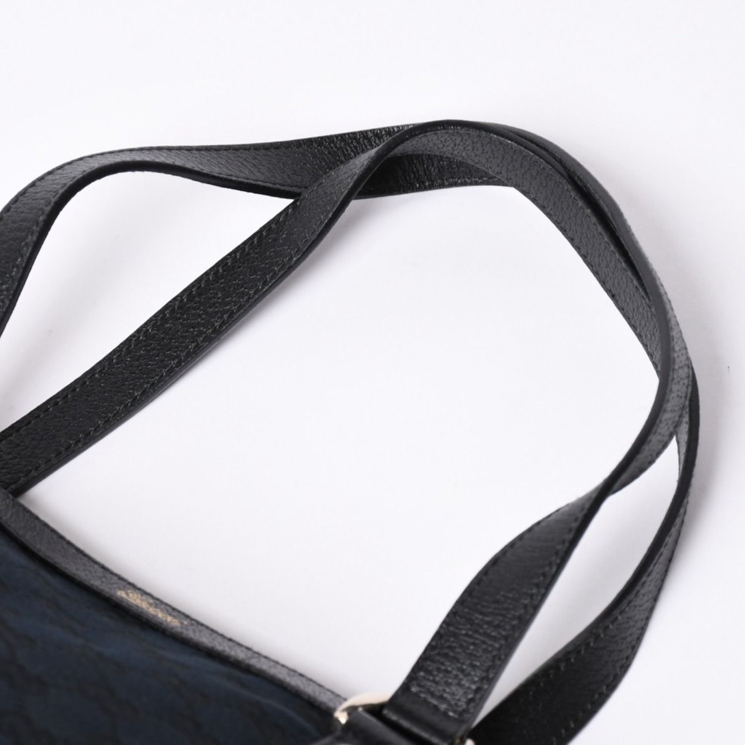 極美品 GUCCI グッチ アビーラインGGキャンバストートバッグ ブラック